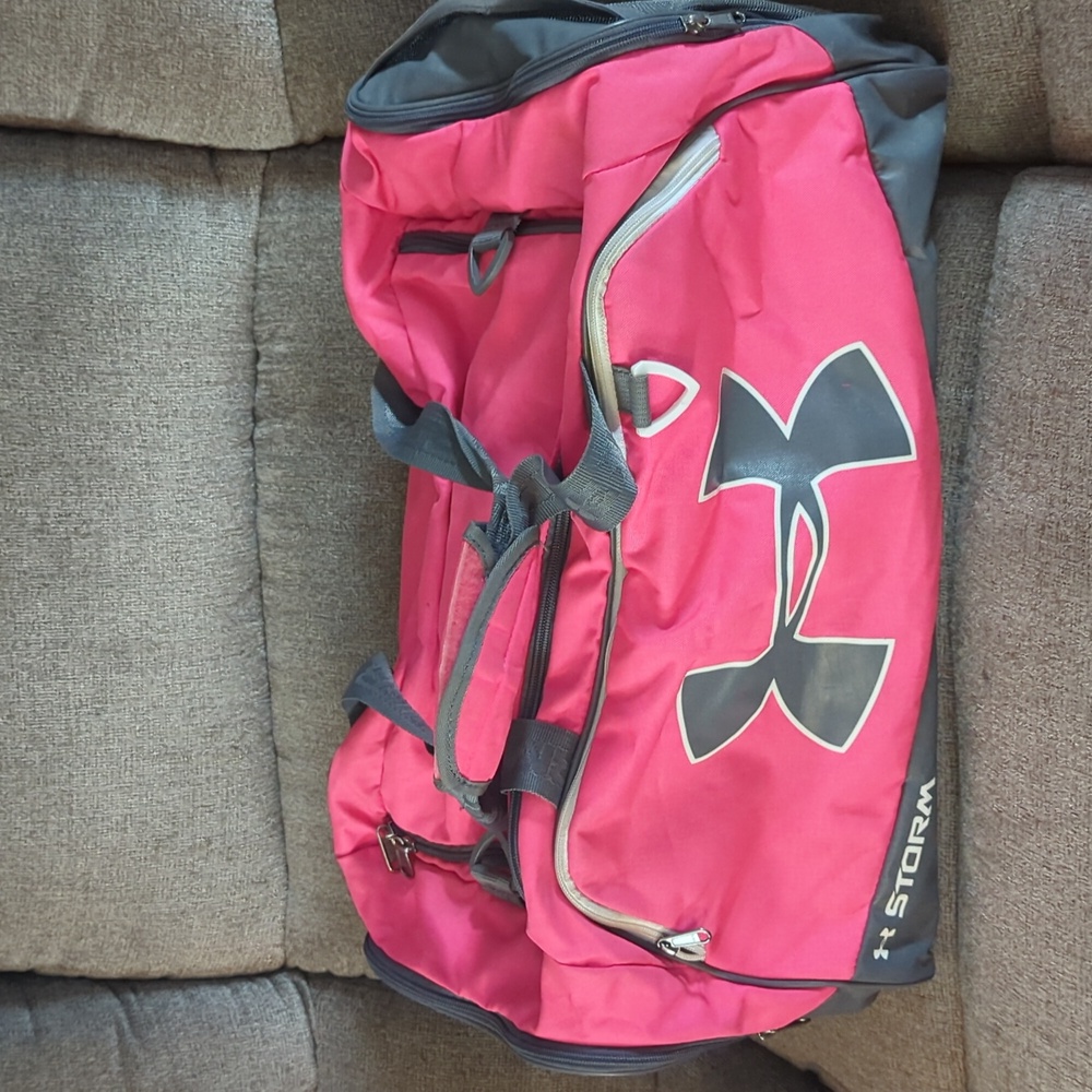 Large Under armor duffel bag